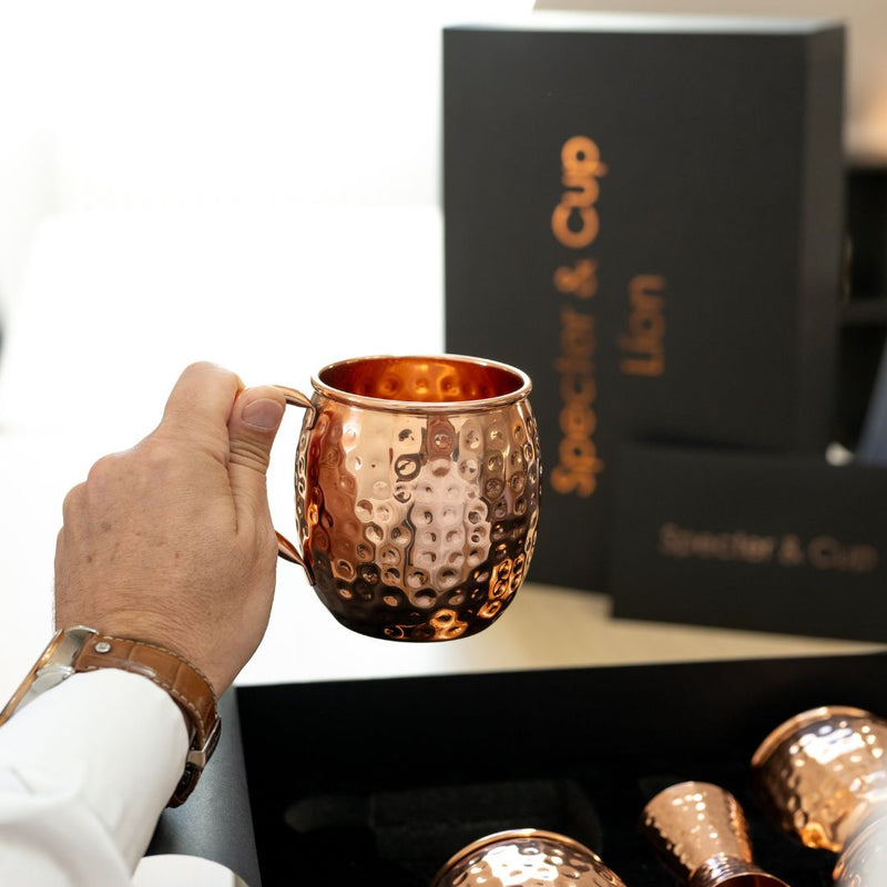 Líon Copper Cup Set - 4x Moscow Mule Cups (500 ml) + 6-piece accessory set